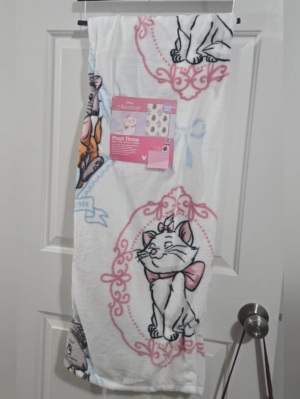Disney Aristocats Marie White Plush Throw - Marie Cat Design